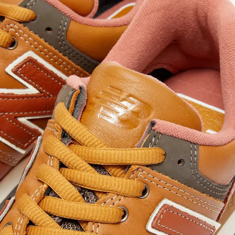 New Balance 574 Camel New Balance