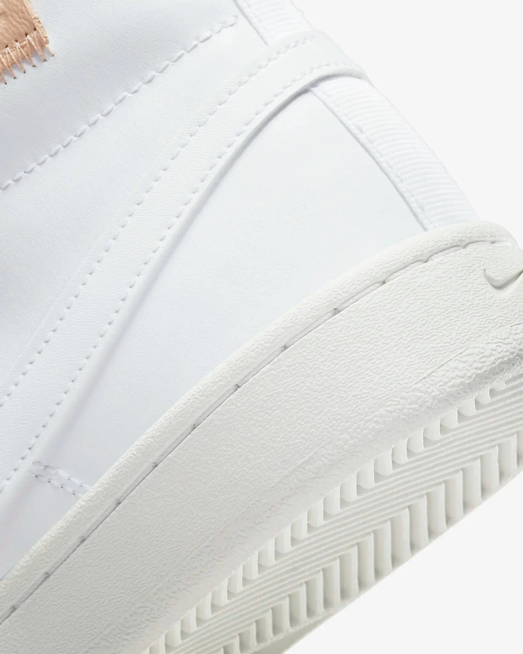 Nike Wmns Court Royale 2 Mid Branca Nike