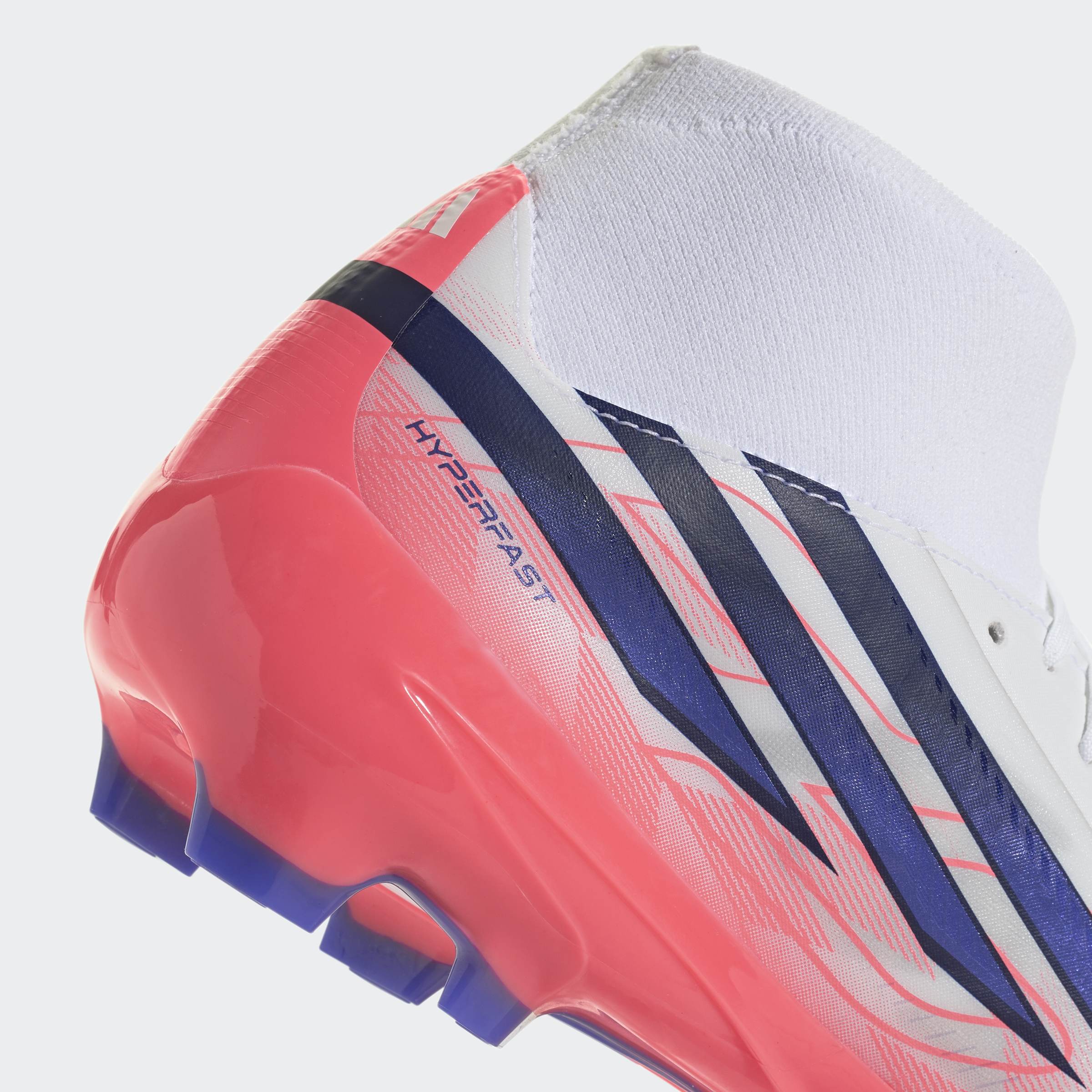 Chuteiras Adidas F50 Hyperfast League Mid FG Branco/Rosa Adidas