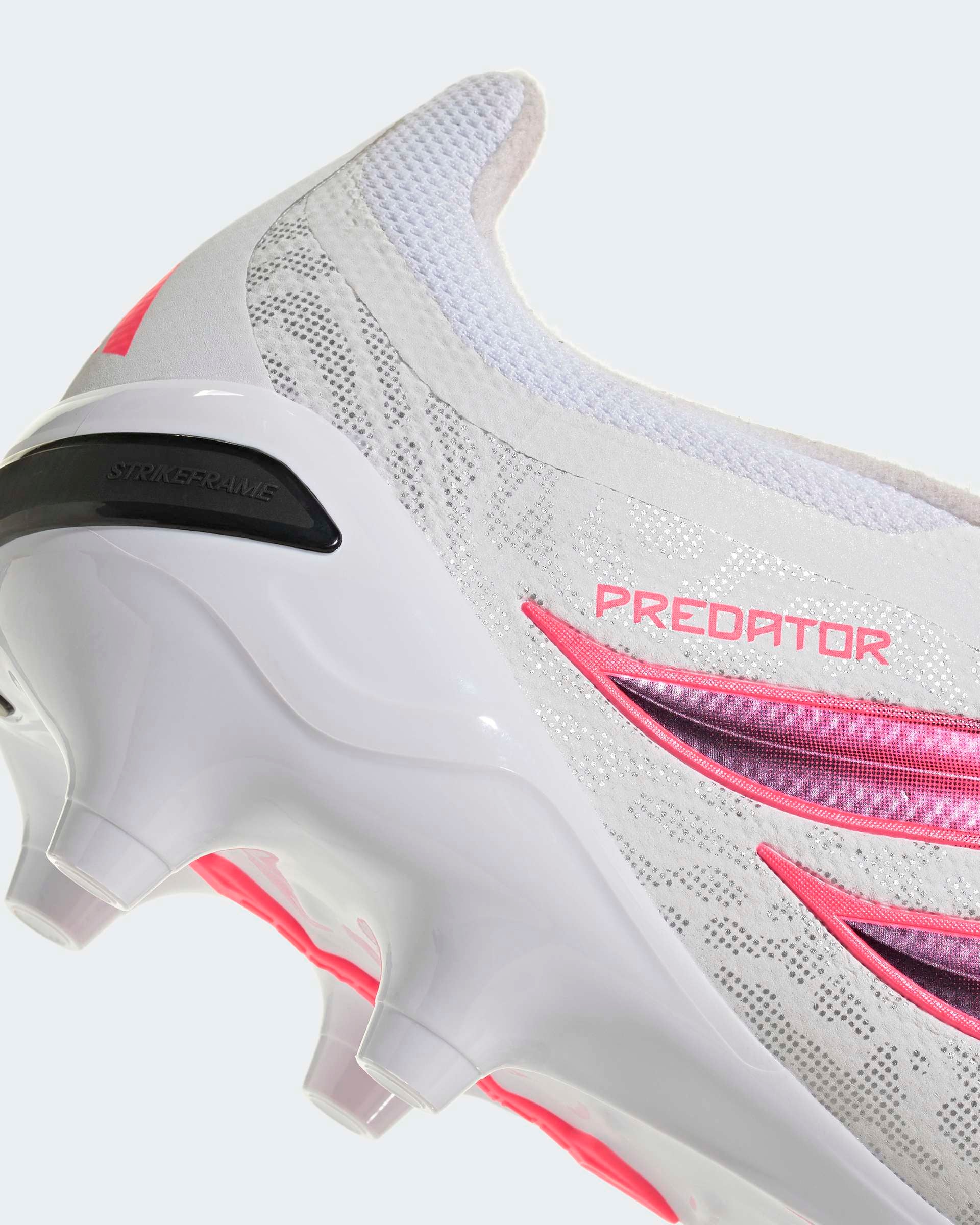 Chuteiras Adidas Predator League FT AG Branca/Rosa Adidas
