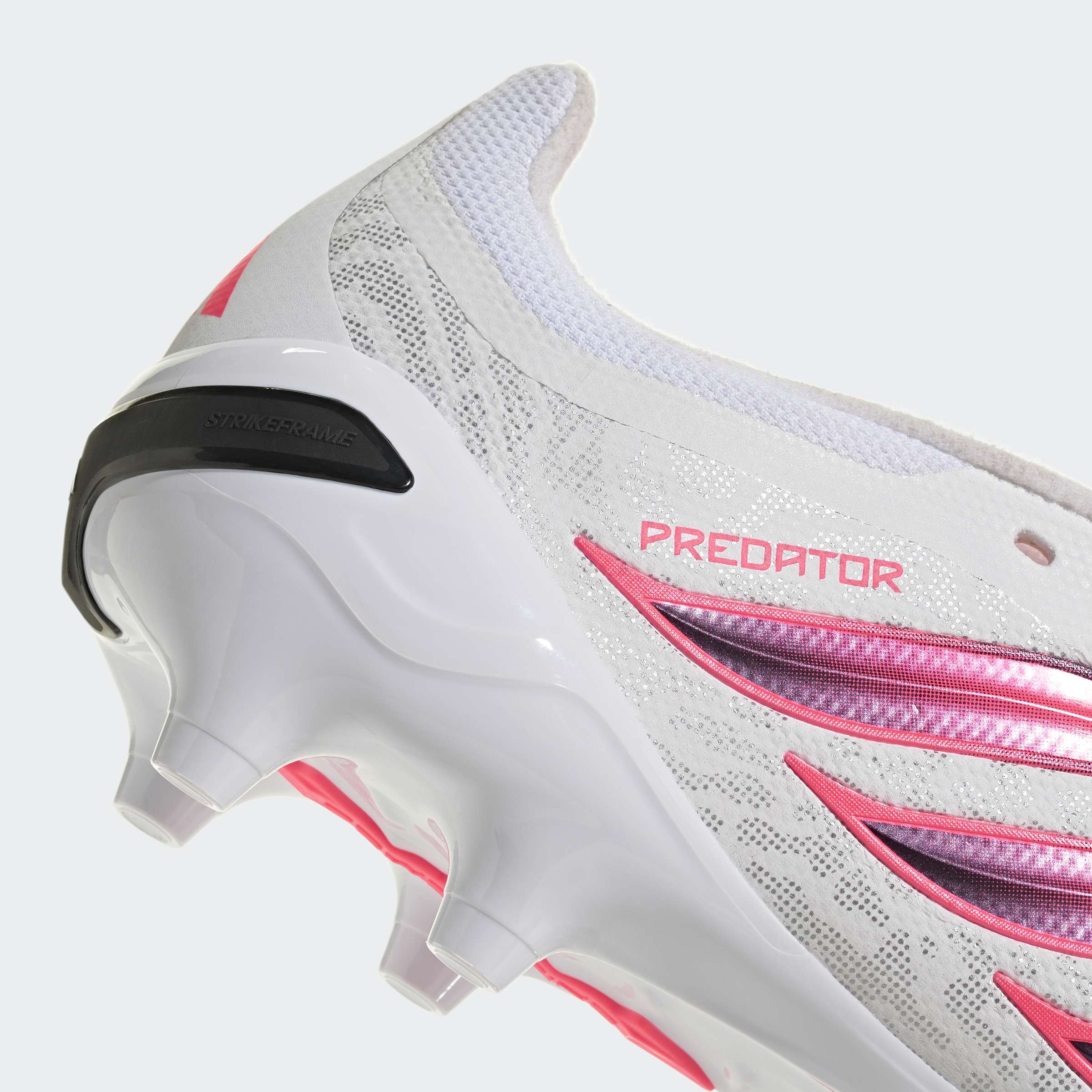 Chuteiras Adidas Predator League FT AG Branca/Rosa Adidas