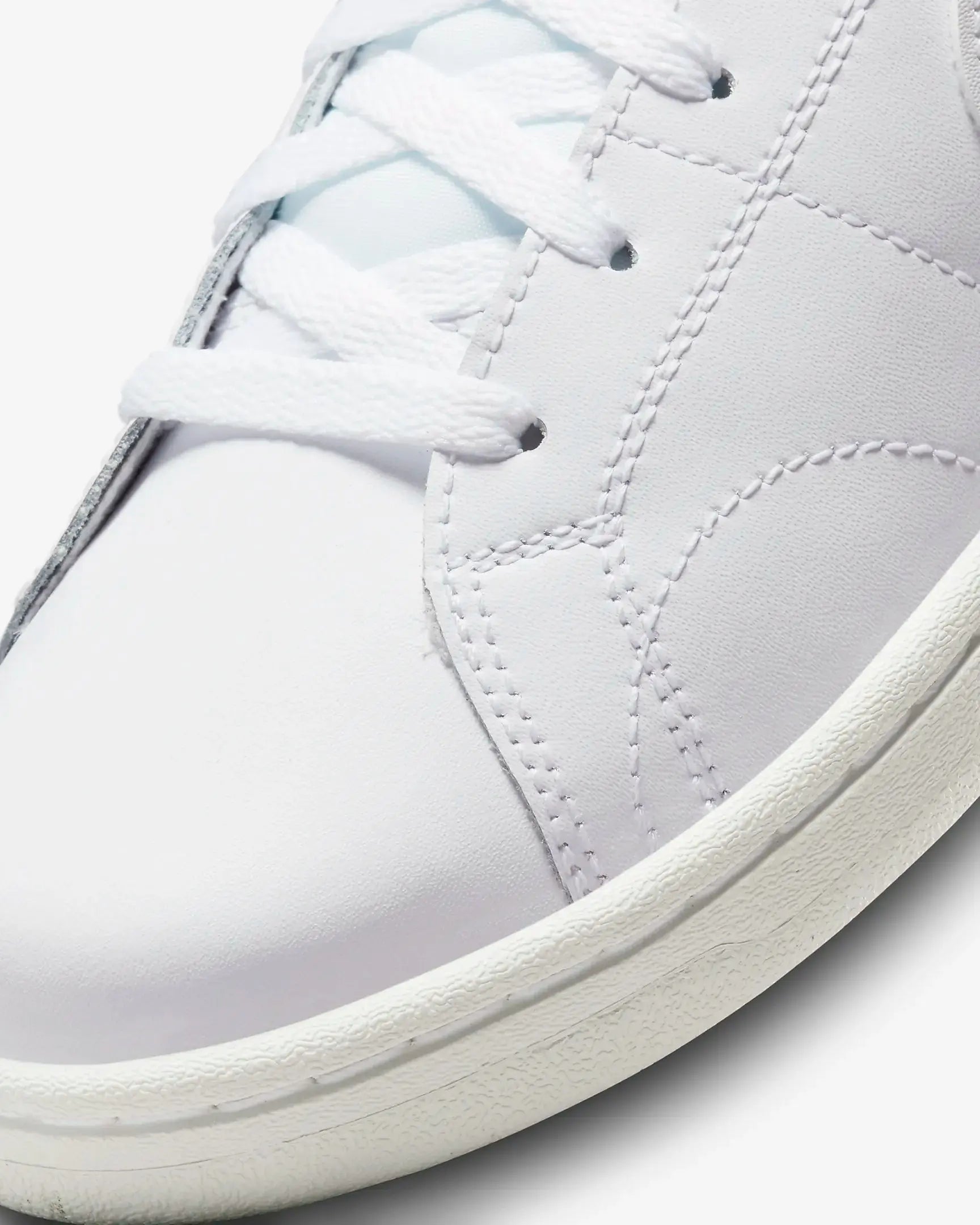 Nike Wmns Court Royale 2 Mid Branca Nike