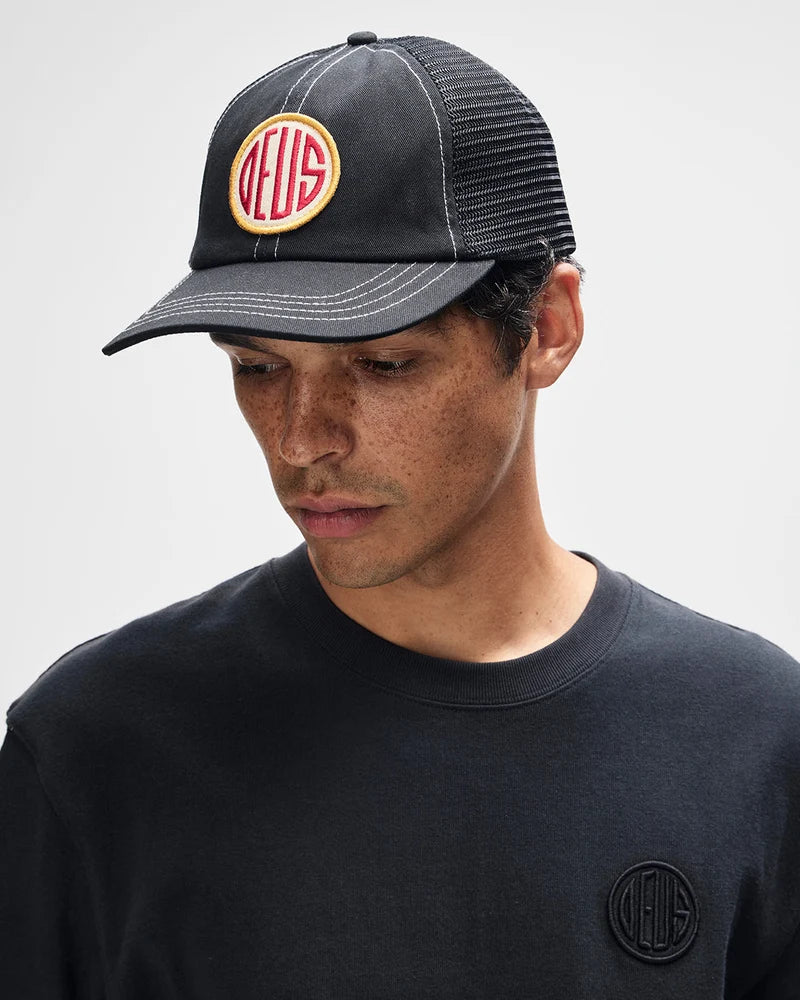 Boné Deus Ex Machina Pill Trucker Preto Deus Ex Machina