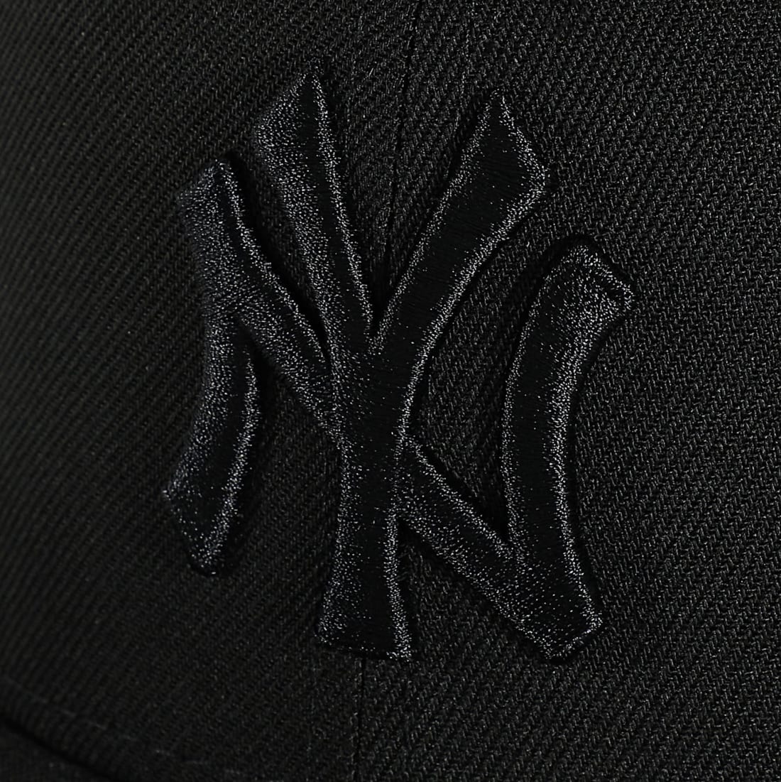 Boné New Era 59Fifty Fitted New Yorker Yankees Preto New Era