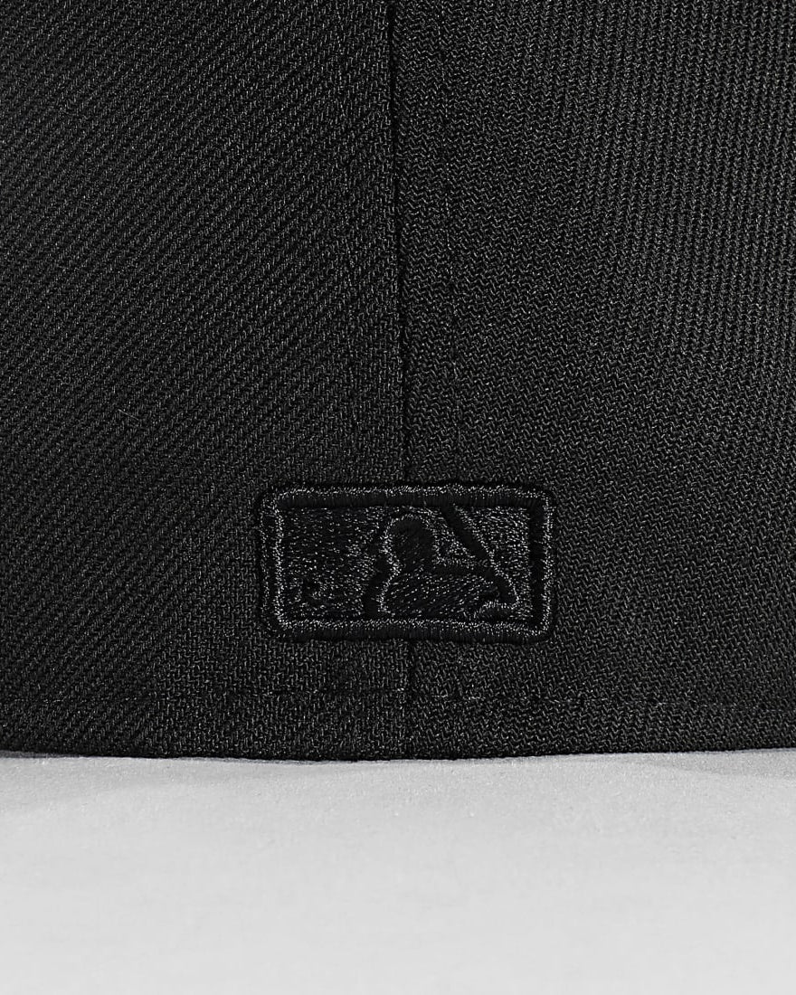 Boné New Era 59Fifty Fitted New Yorker Yankees Preto New Era