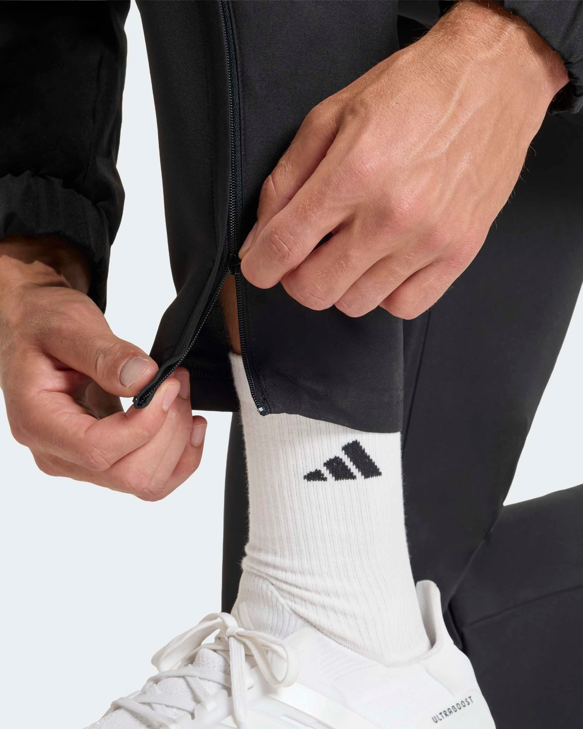 Calças de Apresentação Homem Adidas Ent26 Pretas Adidas