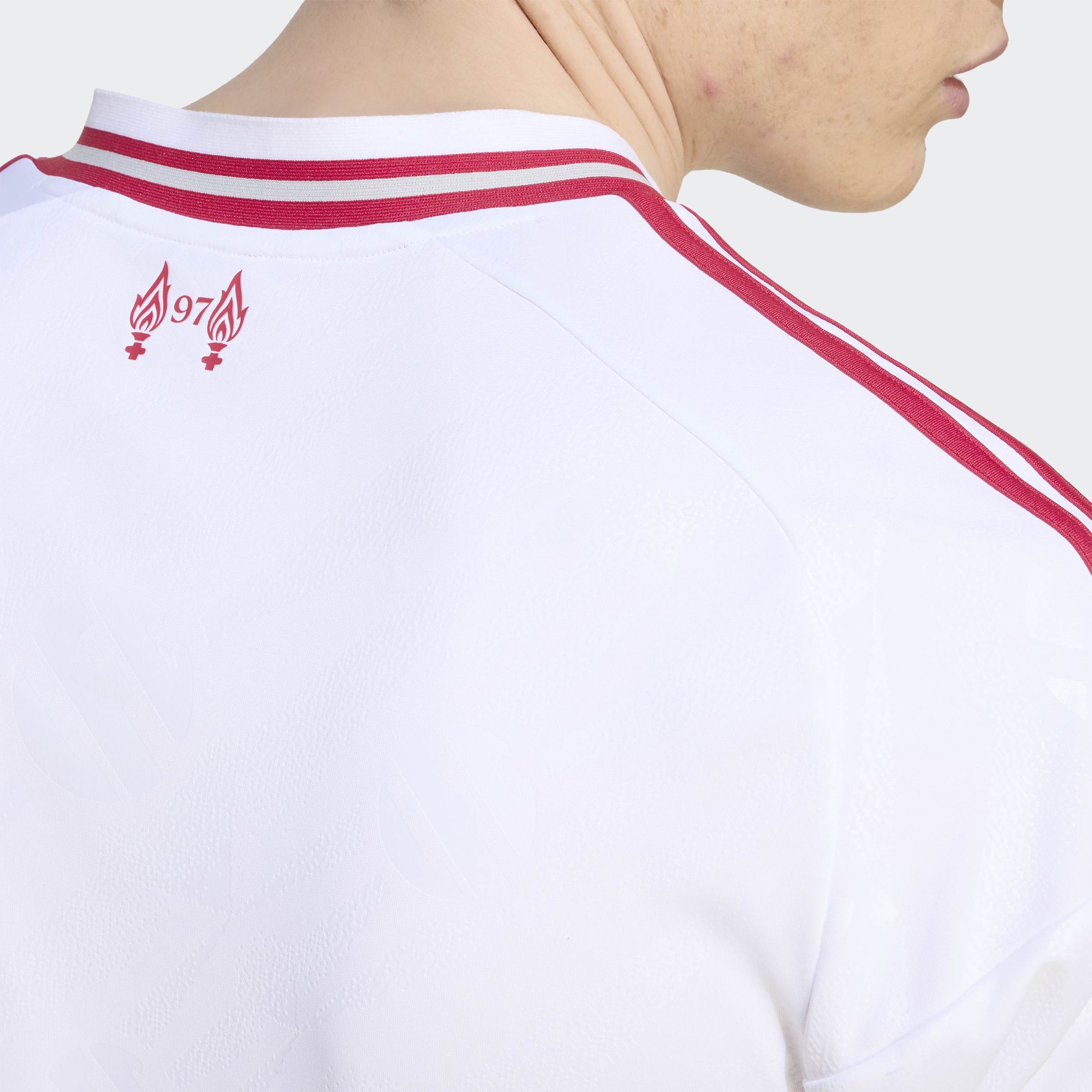 Camisola Alternativa Adidas Liverpool FC 26/27 Branca Adidas