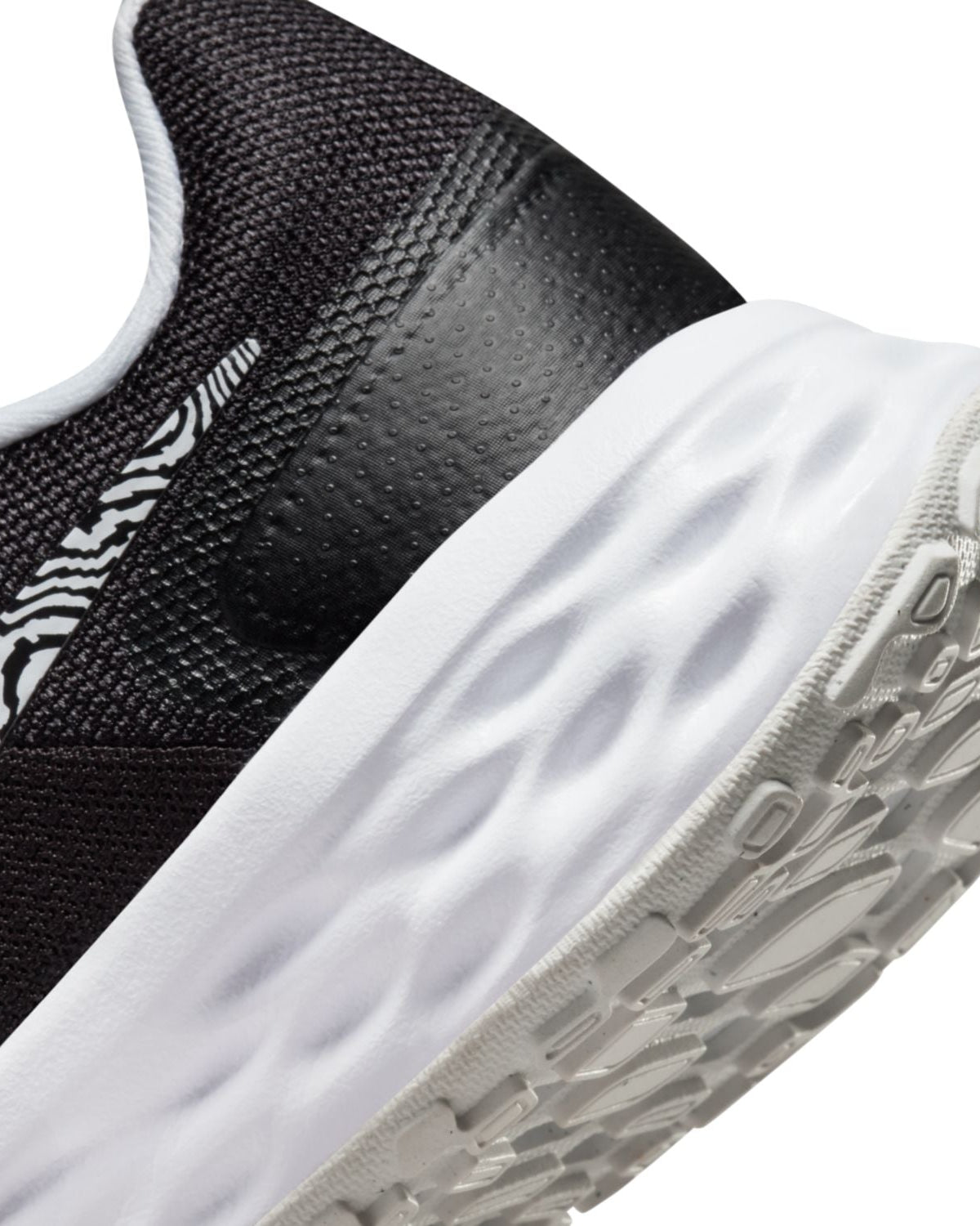 Nike Revolution 6 NN W Preta Nike