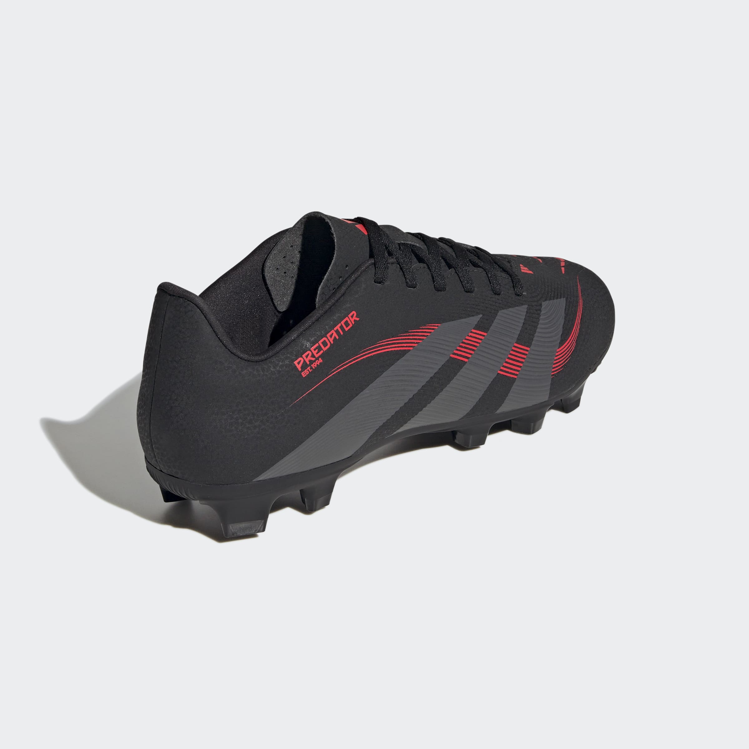 Chuteiras Adidas Predator Club FG/MG Preta Adidas