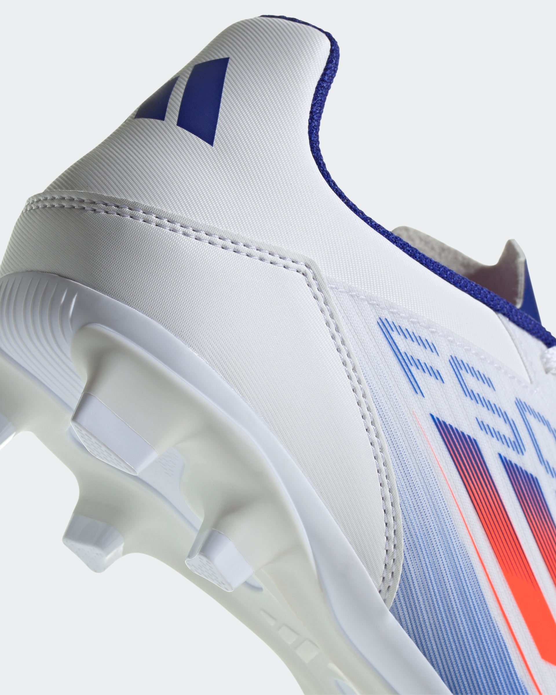 Adidas F50 Club Flexlible Ground MG Branco Adidas