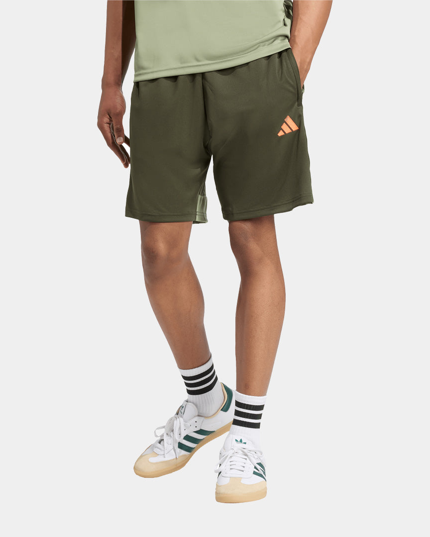 Adidas Calções Treino Tiro 25 Essentials Verde JW6920