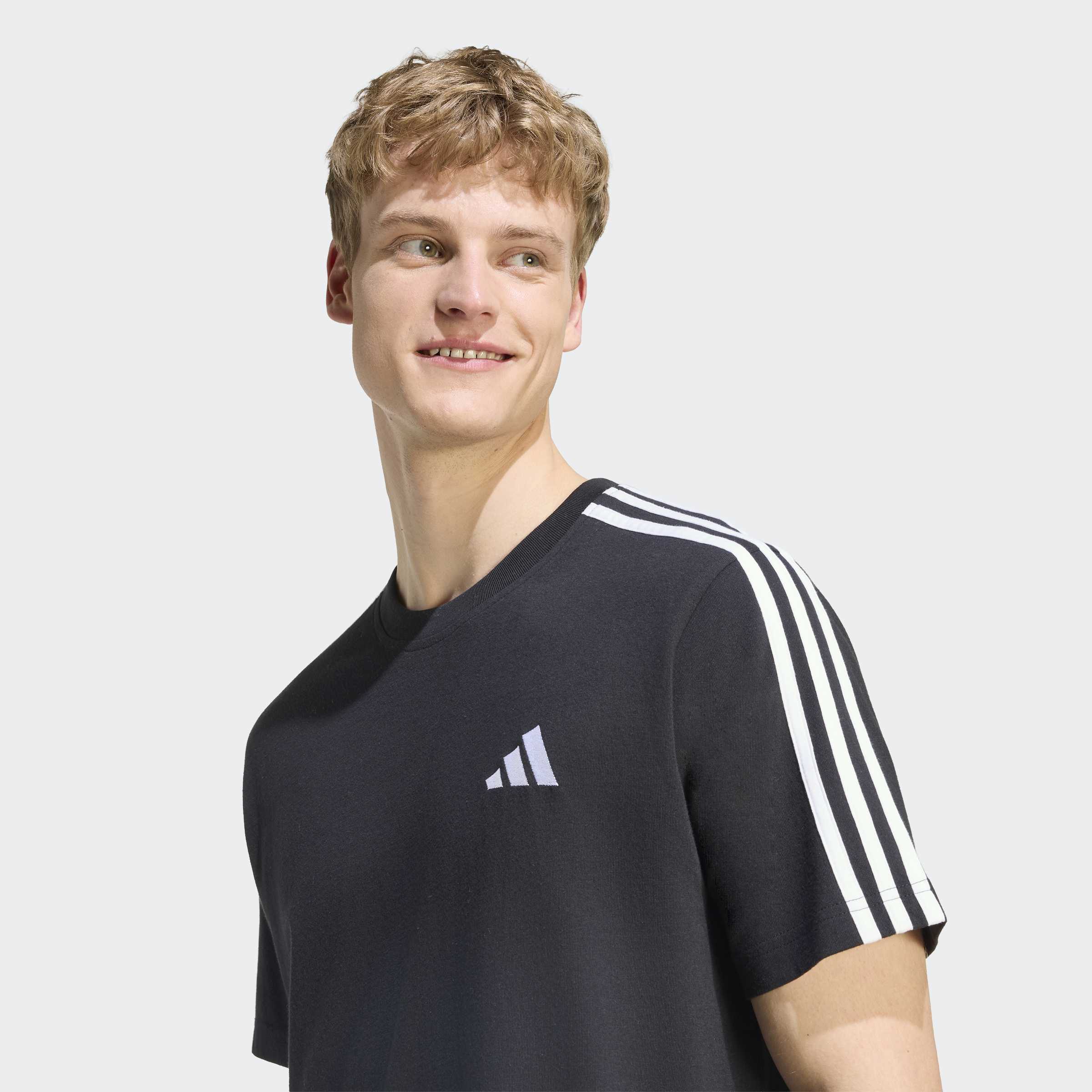 T-Shirt Adidas Homem Essentials 3-Stripes Preta Adidas