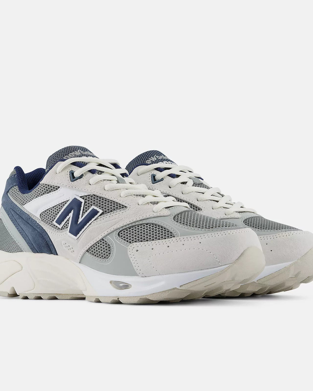 Sapatilhas Homem New Balance 880R Cinza New Balance