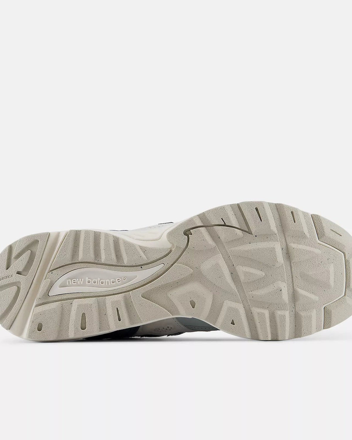 Sapatilhas Homem New Balance 880R Cinza New Balance