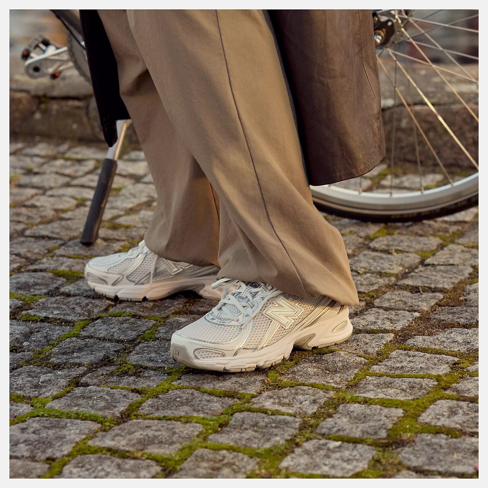 Sapatilhas New Balance 740 Branco/Prateado New Balance