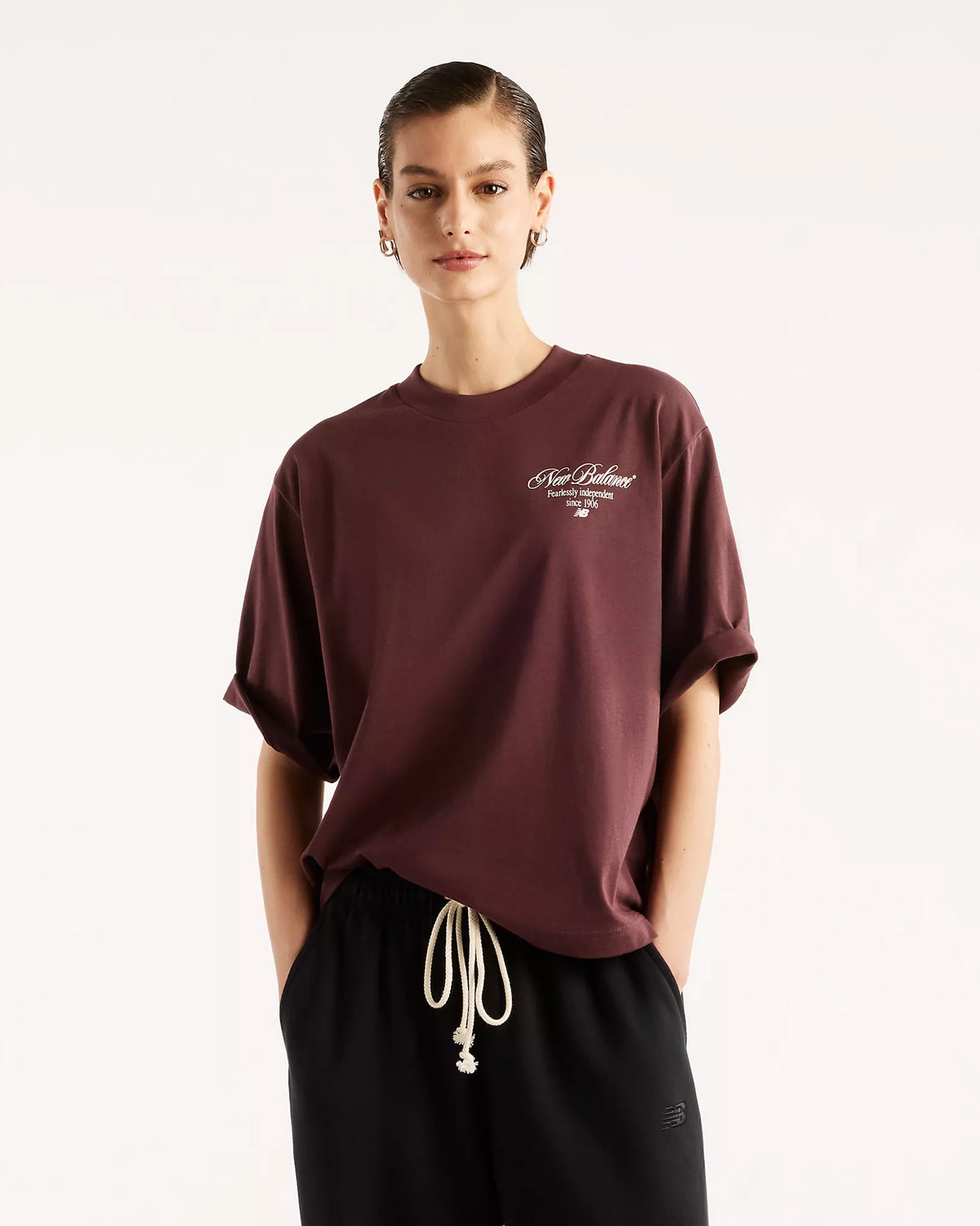 T-shirt Mulher New Balance Pressed Flowers Relaxed Bordô New Balance