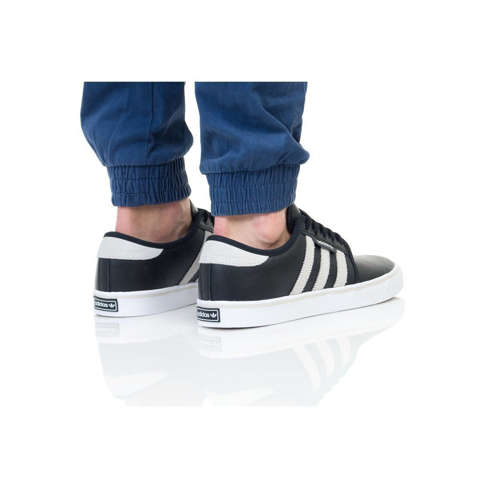 Adidas Seeley Preta Adidas