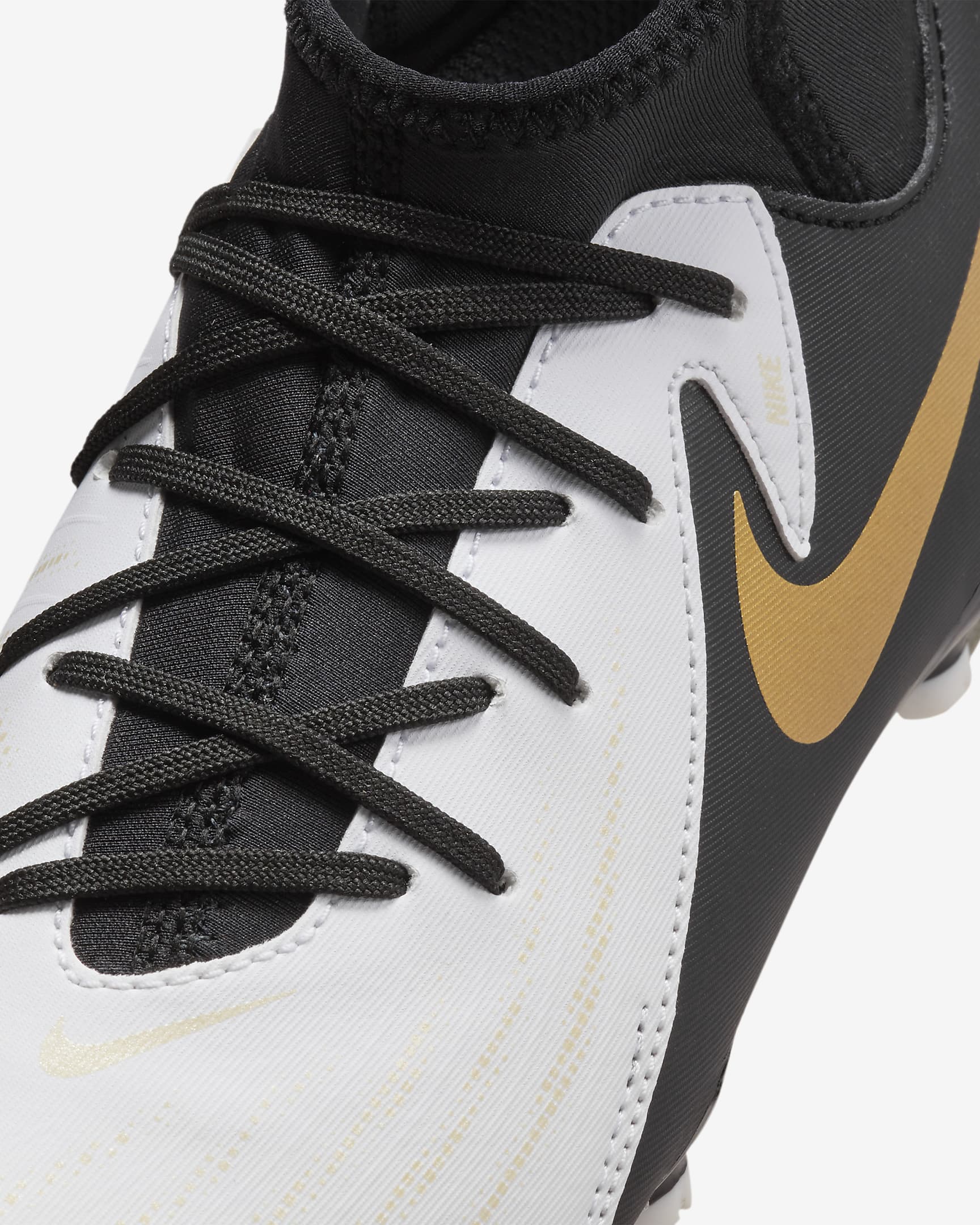 Nike Phantom Luna II Acad FG/MG Branco/Preto Nike