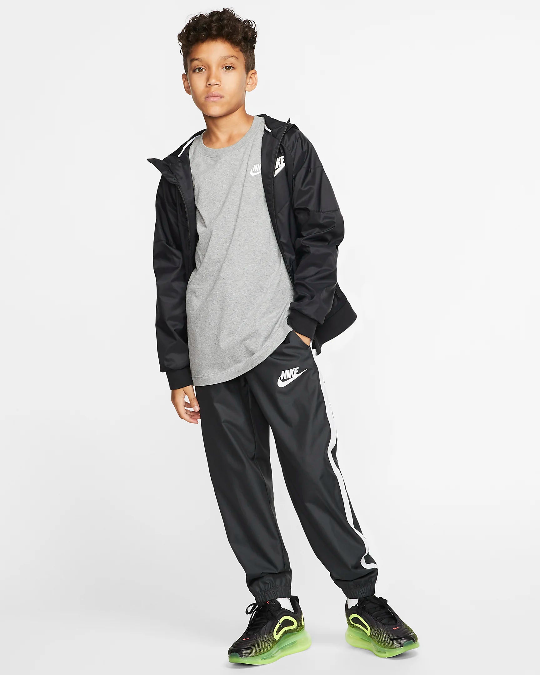 Nike T-Shirt Sportswear Júnior Cinza Nike