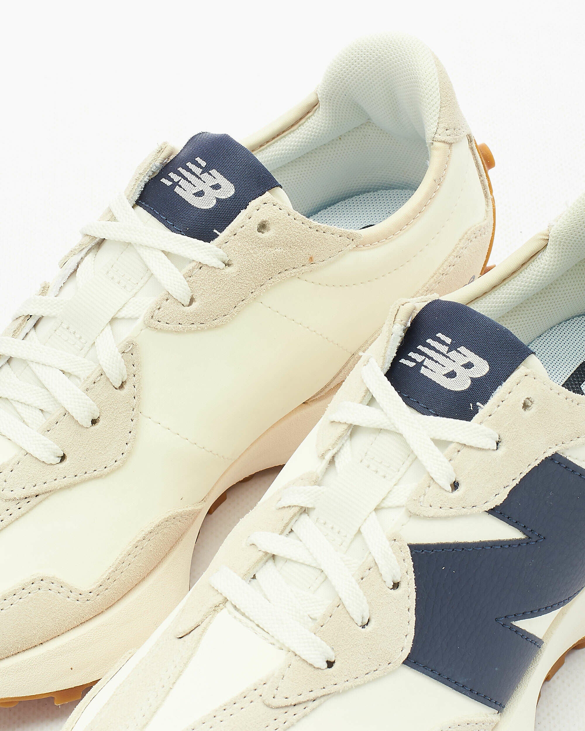 New Balance 327 Bege/Marinho New Balance