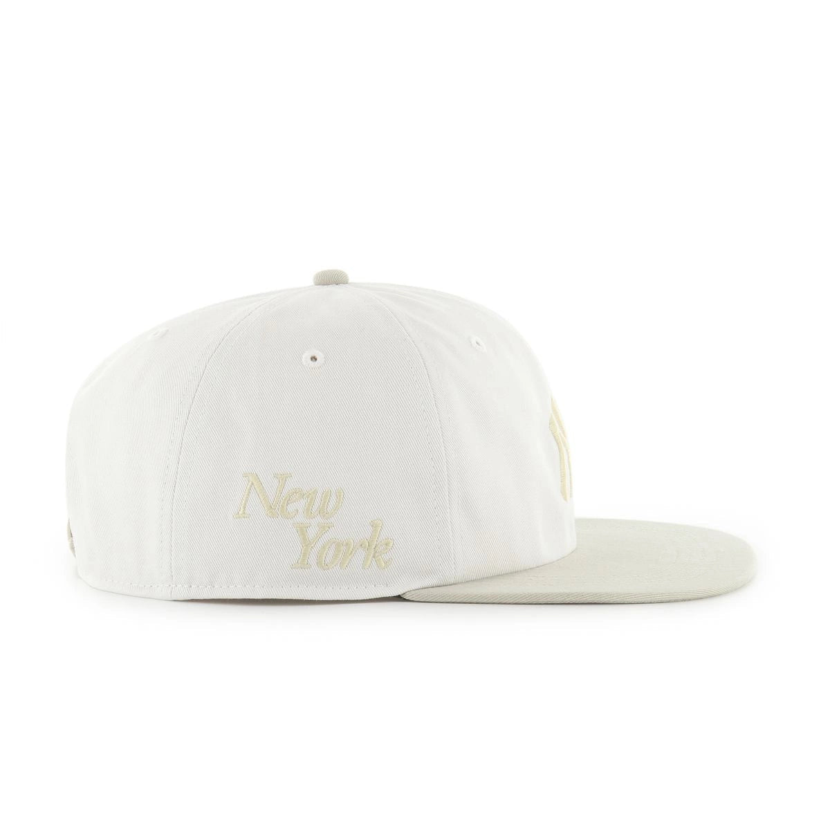 47´ Boné New York Yankees Captain Branco 47