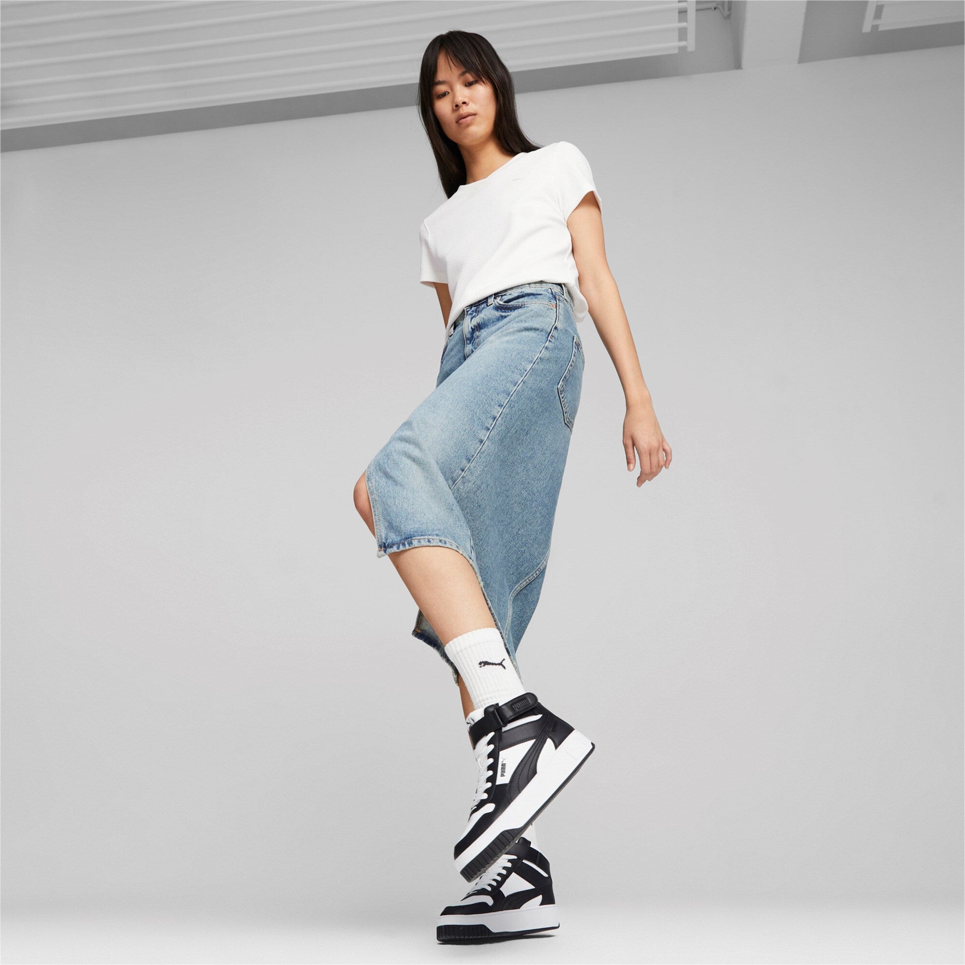 Puma Carina Street Mid Preta/Branca Puma