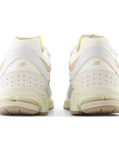 New Balance 2002R Branca/Bege New Balance