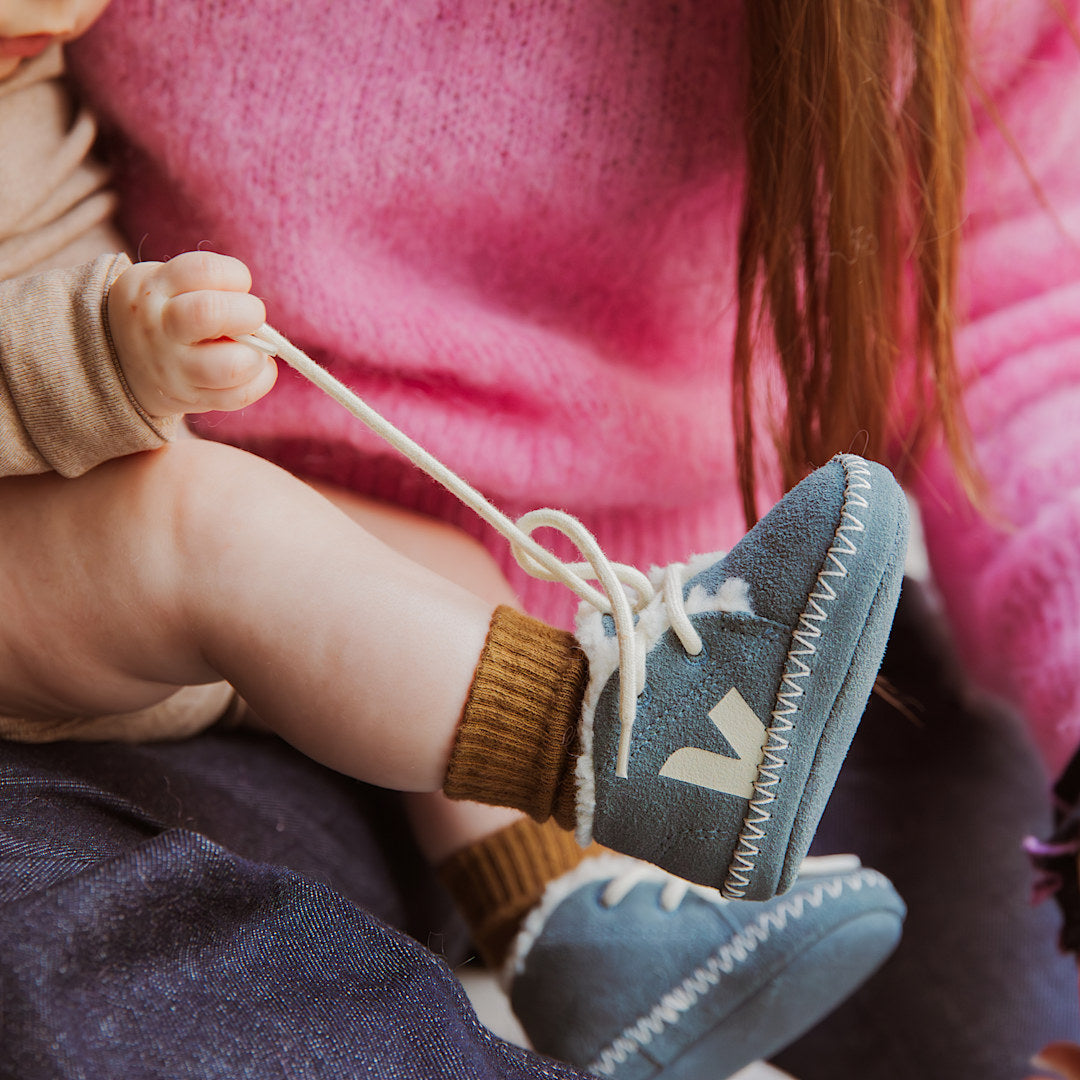 Veja Baby Winter Light ZZ Suede Azul Veja