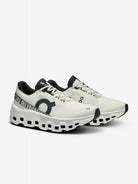 On Cloudmonster 2 Branca On 