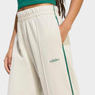 Calças Mulher Adidas Seasonal Colourpop Bege/Verde Adidas 