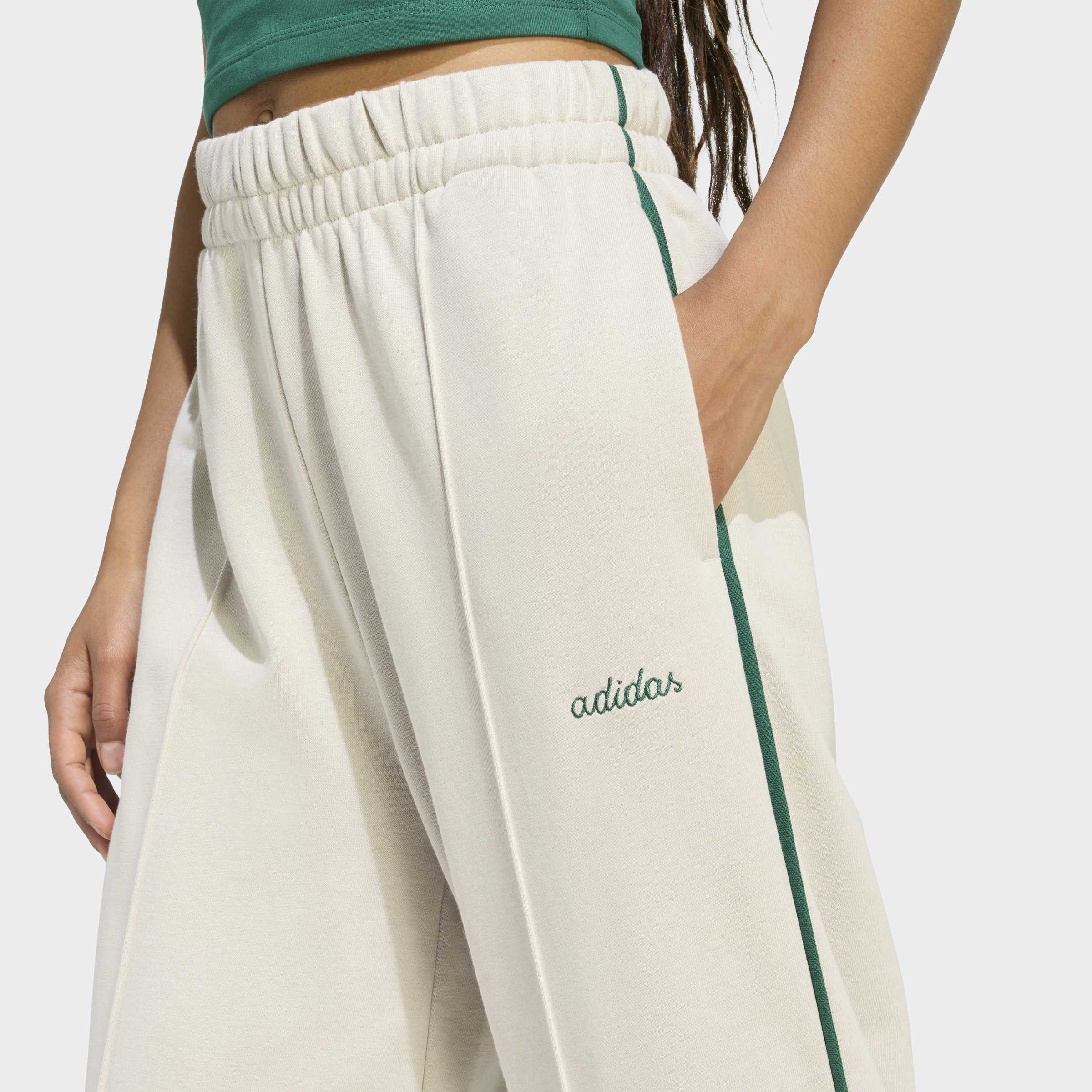 Calças Mulher Adidas Seasonal Colourpop Bege/Verde Adidas 