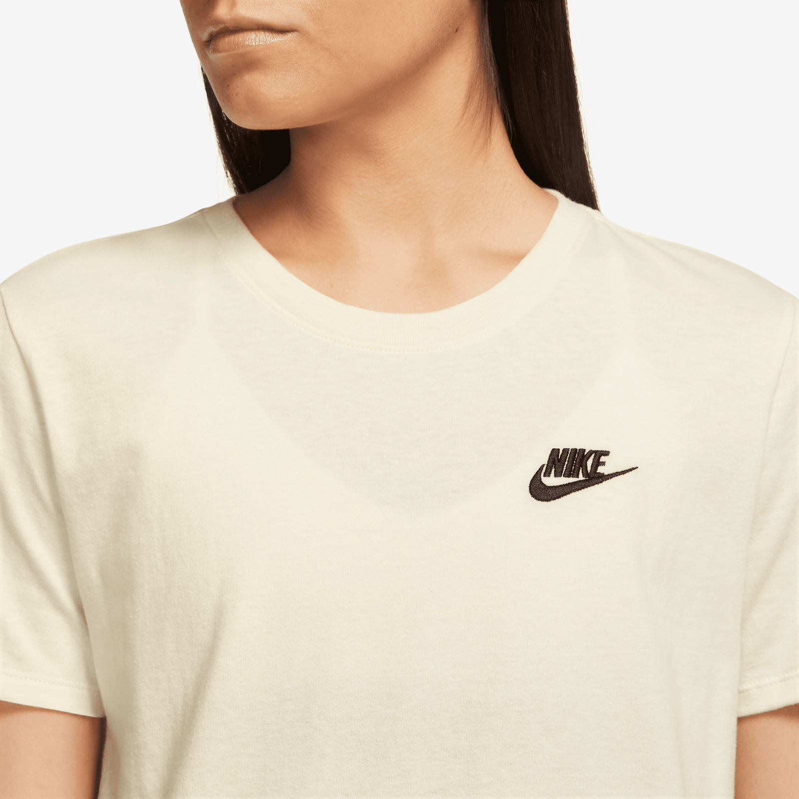 Nike T-Shirt Sportswear Club Bege Nike