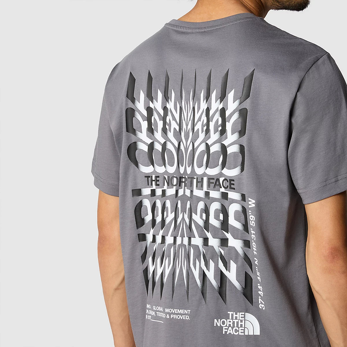The North Face T-Shirt M Coordinates Cinza The North Face