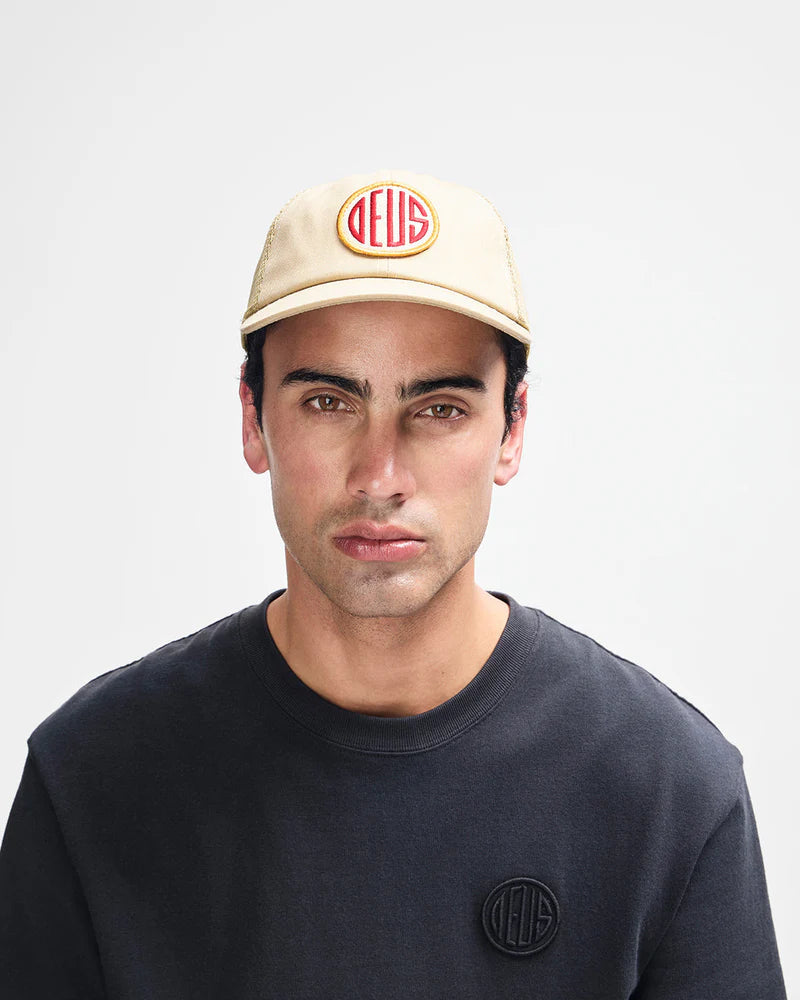 Boné Deus Ex Machina Pill Trucker Bege Deus Ex Machina 