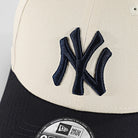 Boné New Era New York Yankees Ajustável Colour Block Bege/Marinho New Era 