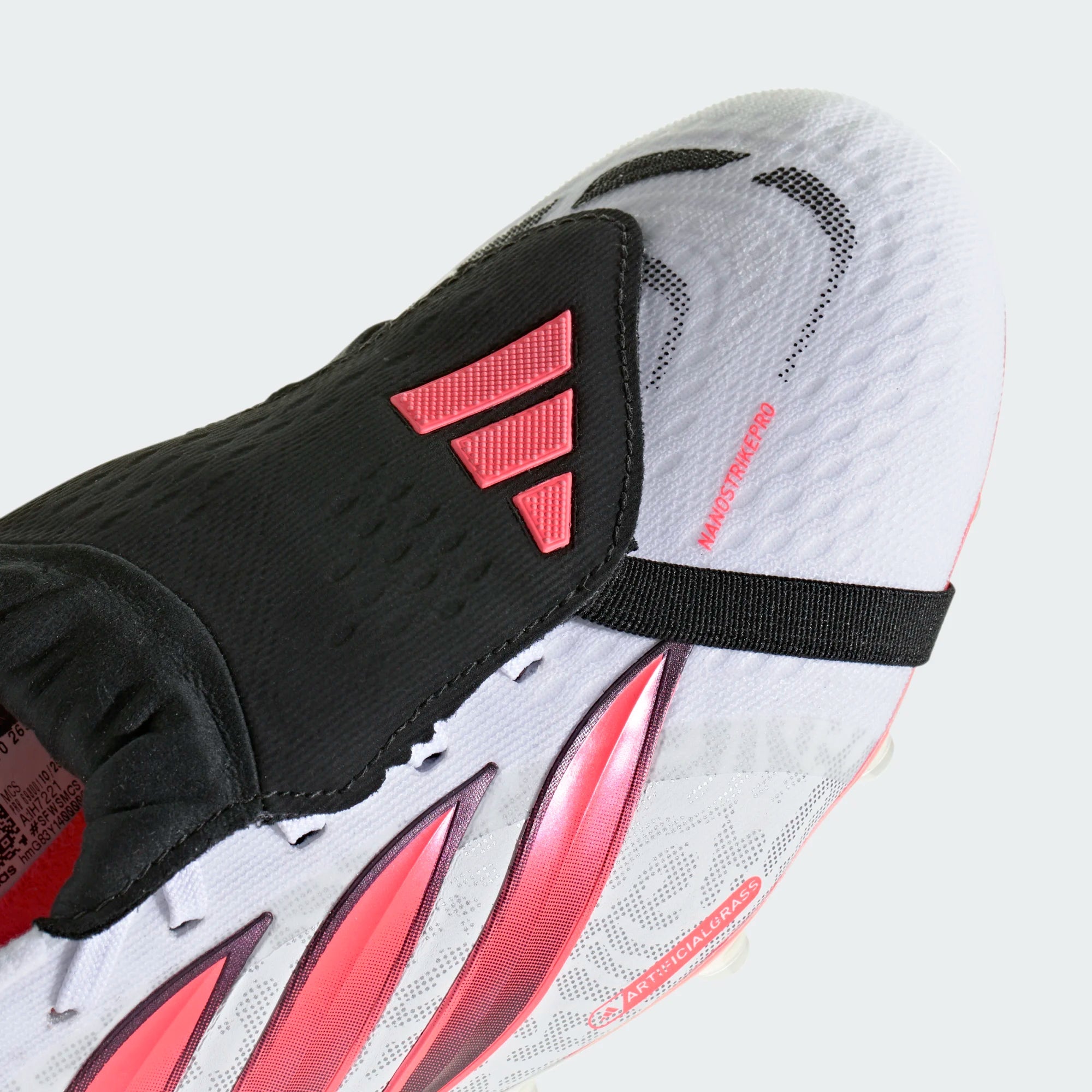 Chuteiras Adidas Predator Pro FT AG Branco/Rosa Adidas 