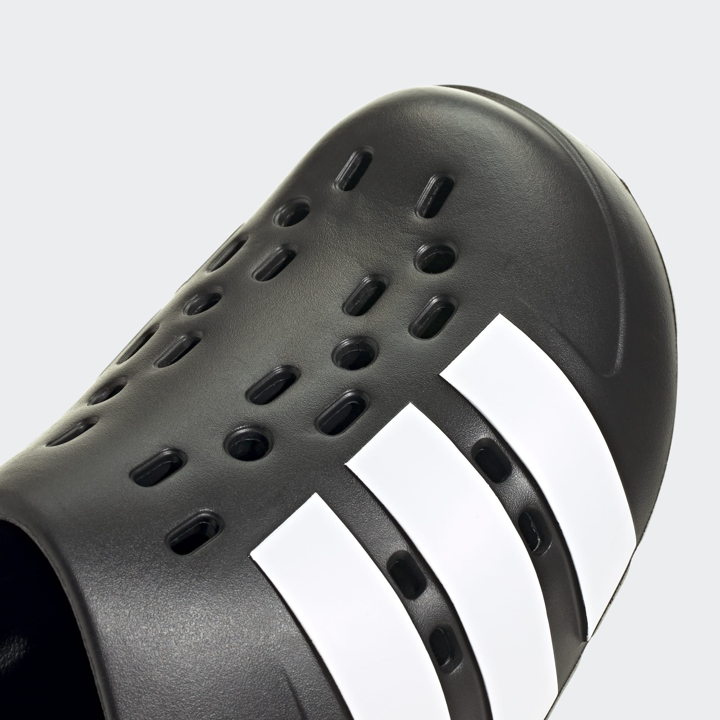 Crocs Adidas Adilette Clog 2.0 Preto/Branco Adidas 
