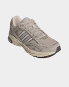Sapatilhas Adidas Spiritain 2000 Bege vista frontal