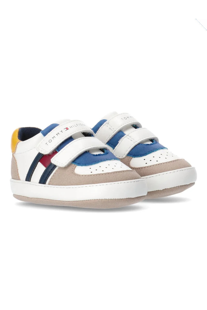 Tommy Hilfiger Sapatilha Bebé Flag Low Cut Branca/Bege Tommy Hilfiger 