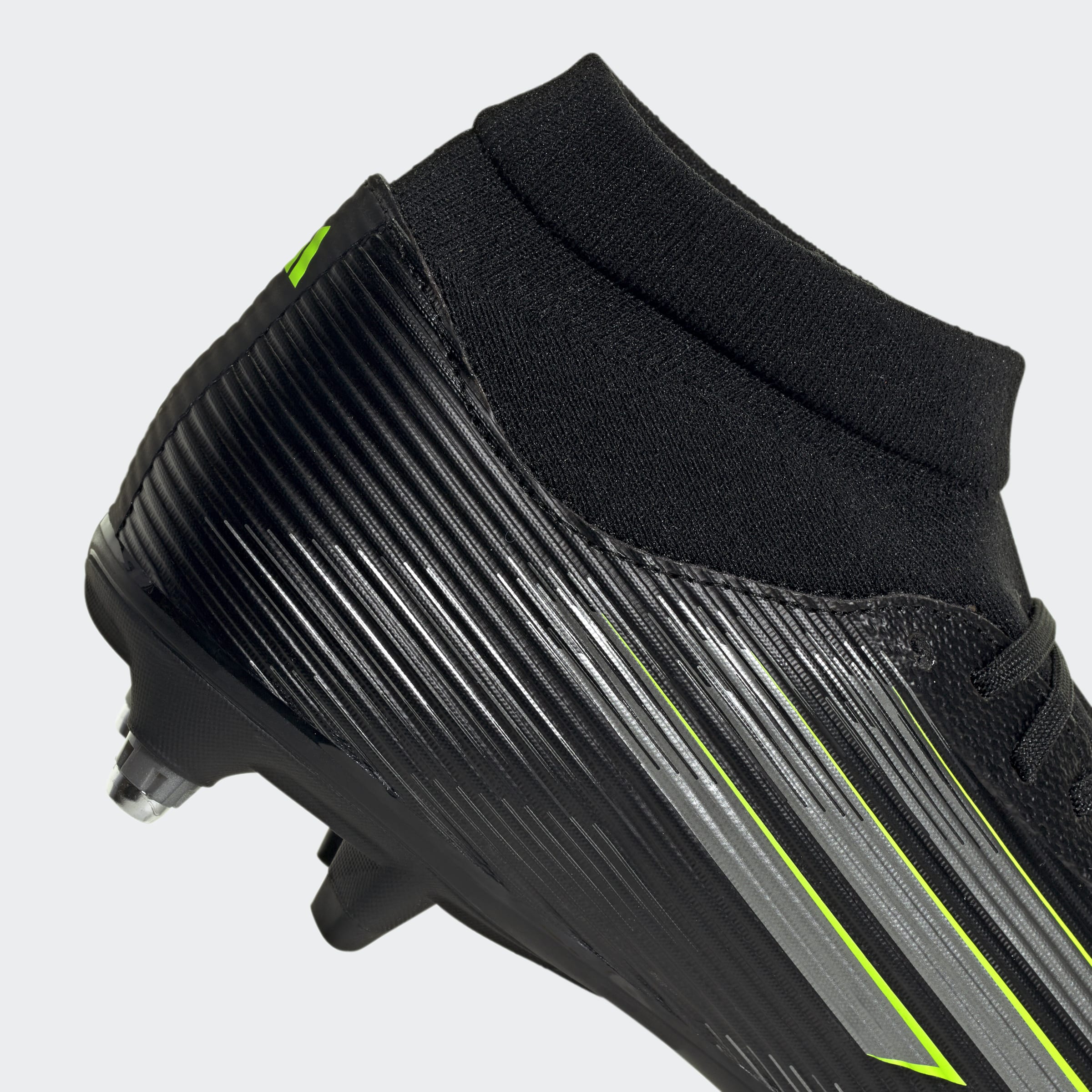 Adidas Chuteiras F50 League Mid Preta Adidas 