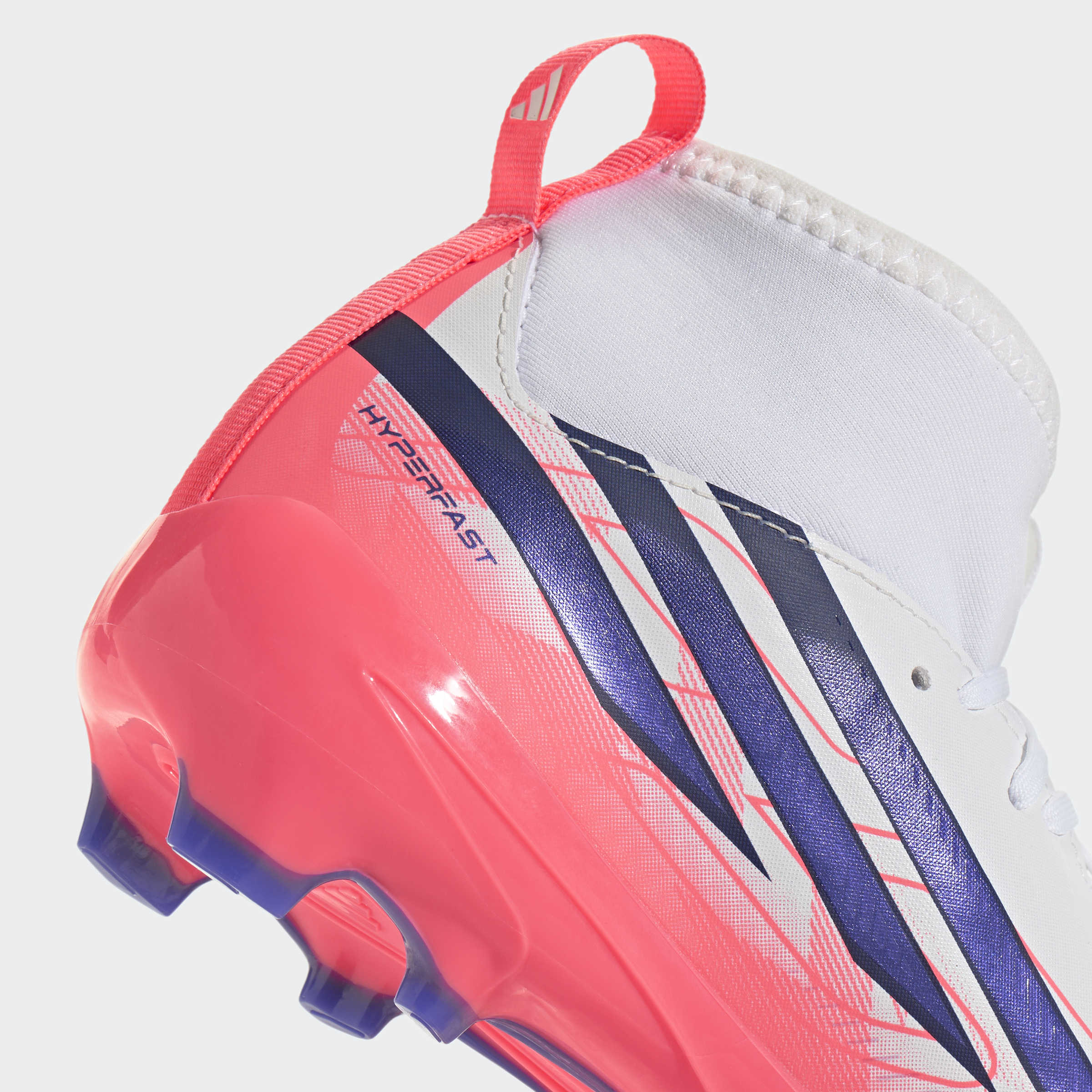 Chuteiras Adidas F50 Hyperfast League Mid FG Júnior Branco/Rosa Adidas 