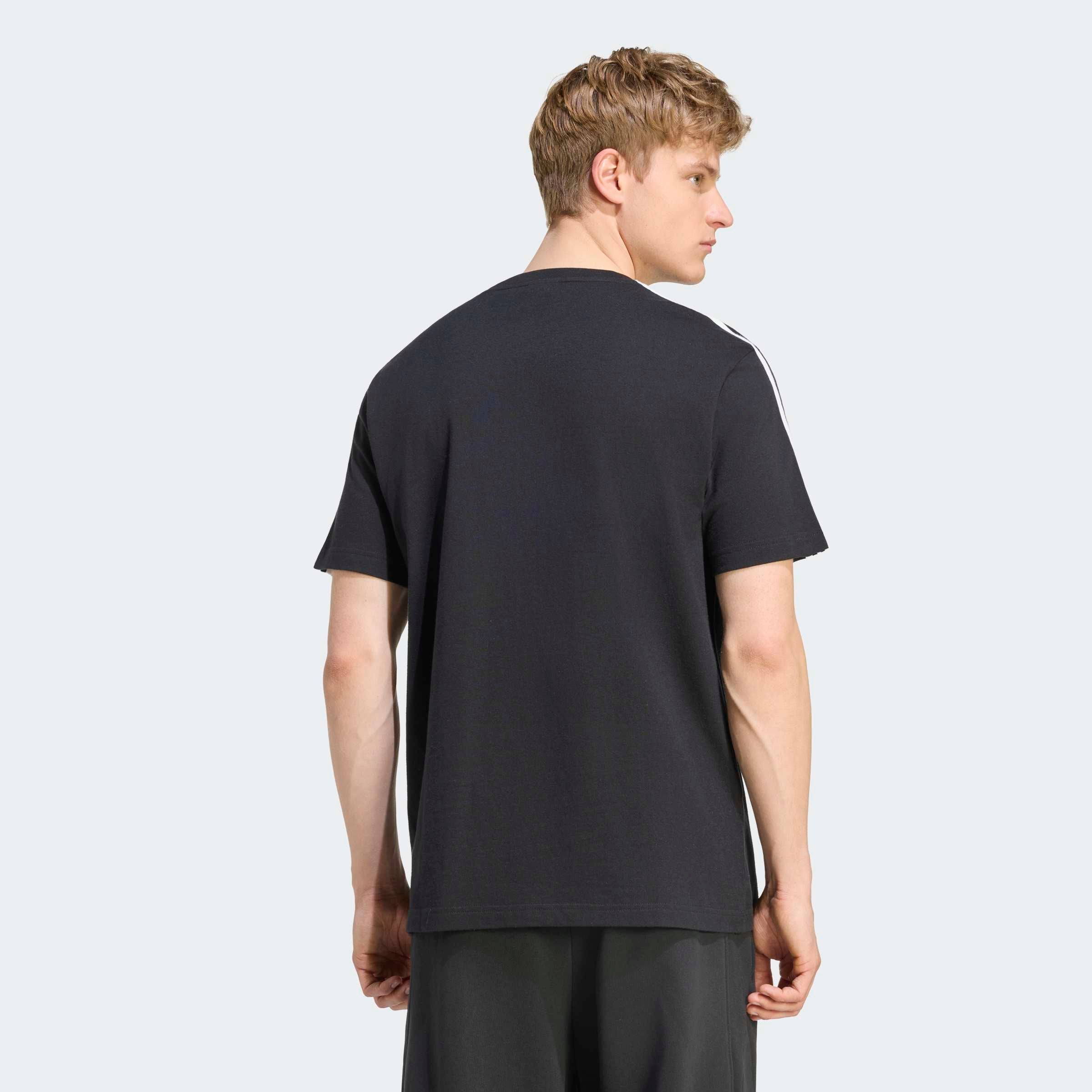 T-Shirt Adidas Homem Essentials 3-Stripes Preta Adidas 