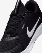 Sapatilhas Nike Star Runner 5 J Preto/Branco pormenor