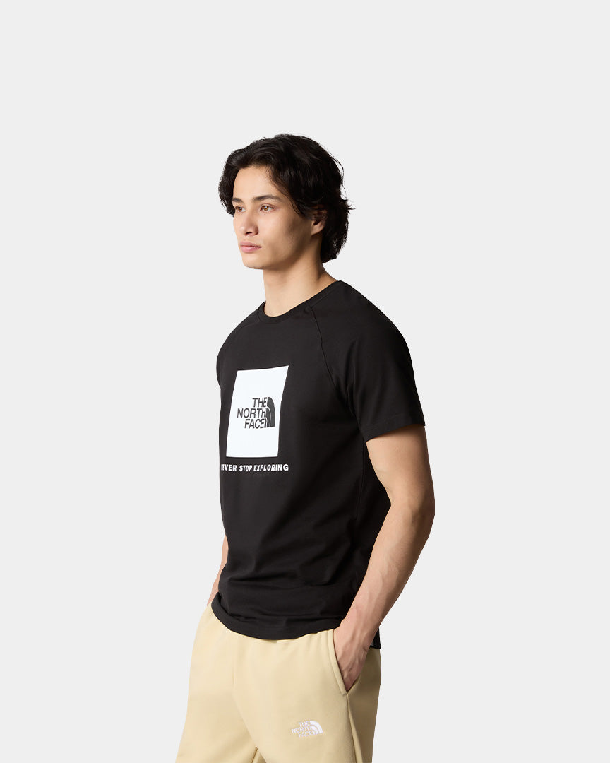T-Shirt The North Face Raglan Red Box Homem Preta
