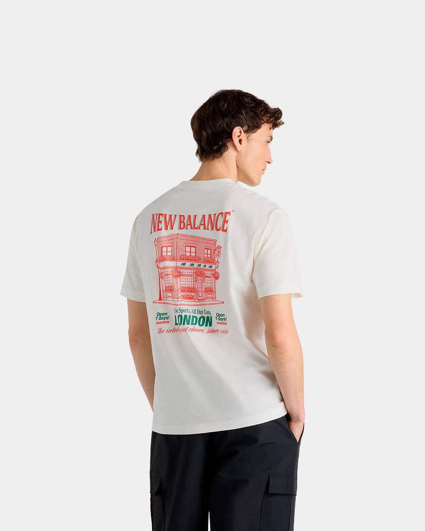 T-shirt Homem New Balance Grab a Bit London Branca New Balance 