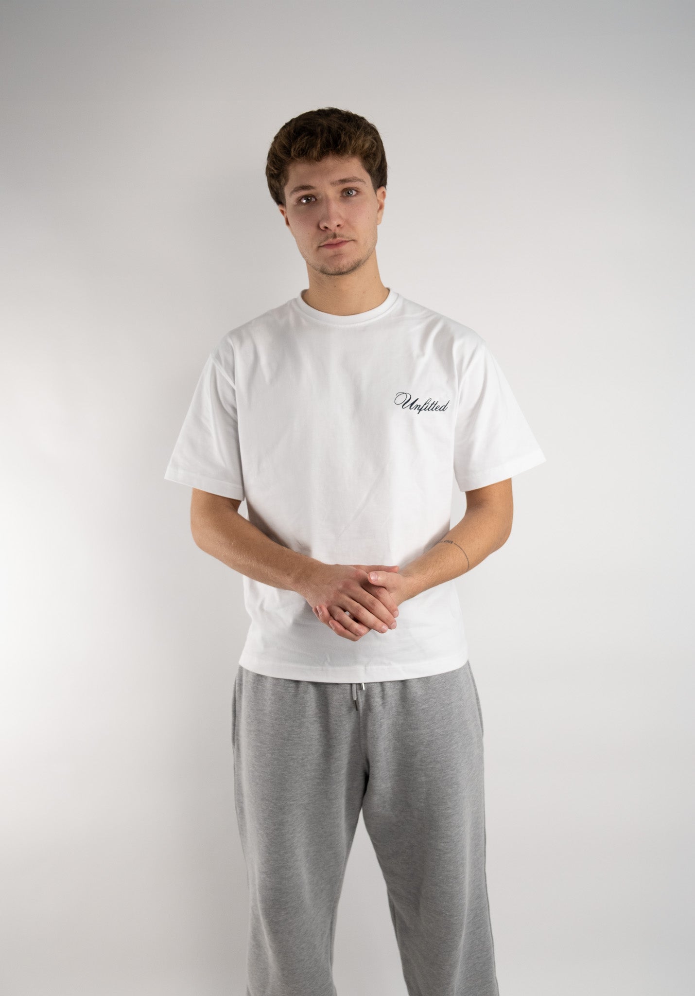 T-shirt Unfitted Unbroken Flowers Branca Unfitted 