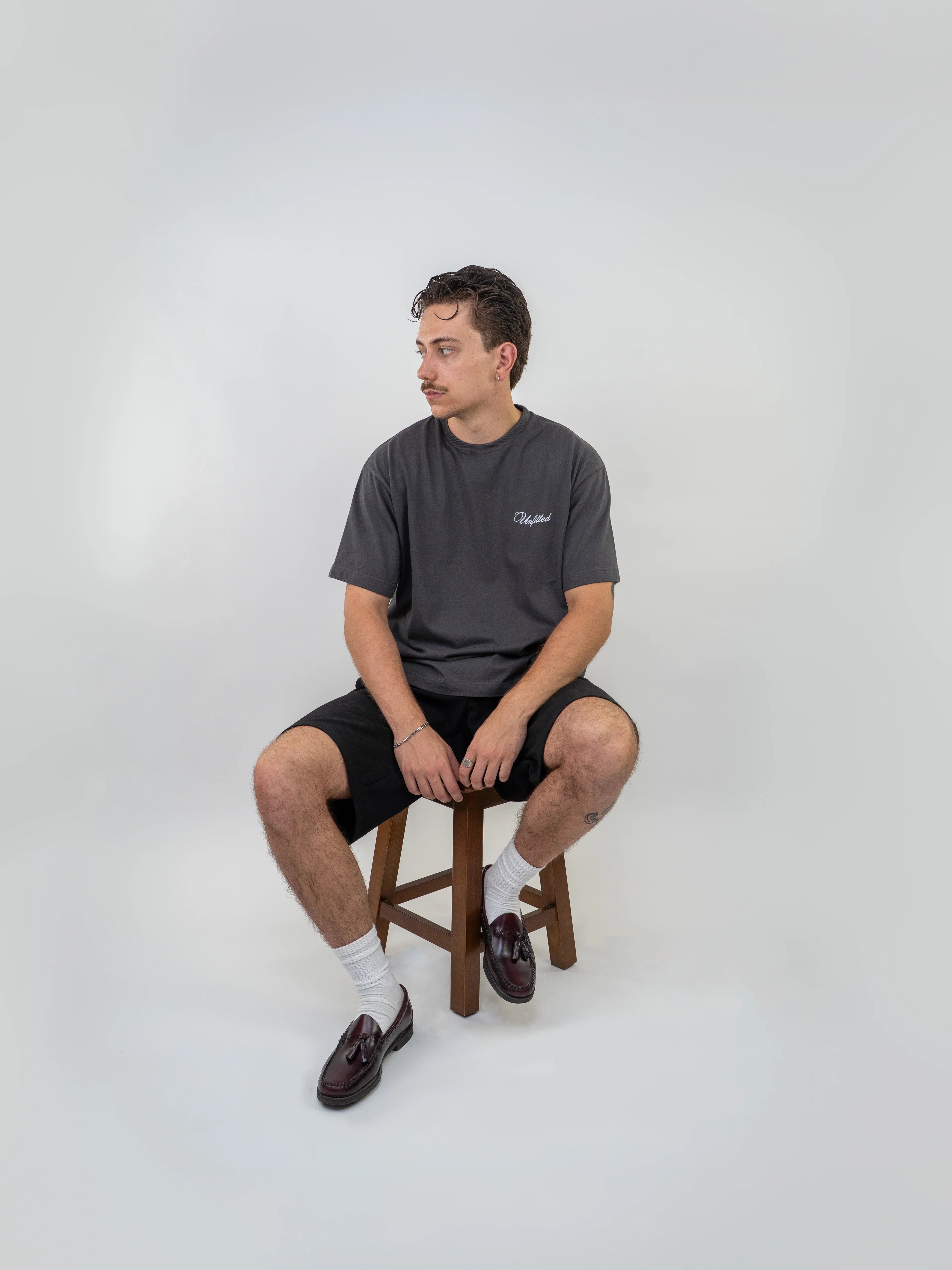 T-shirt Unfitted Unbroken Flowers Cinza Unfitted 