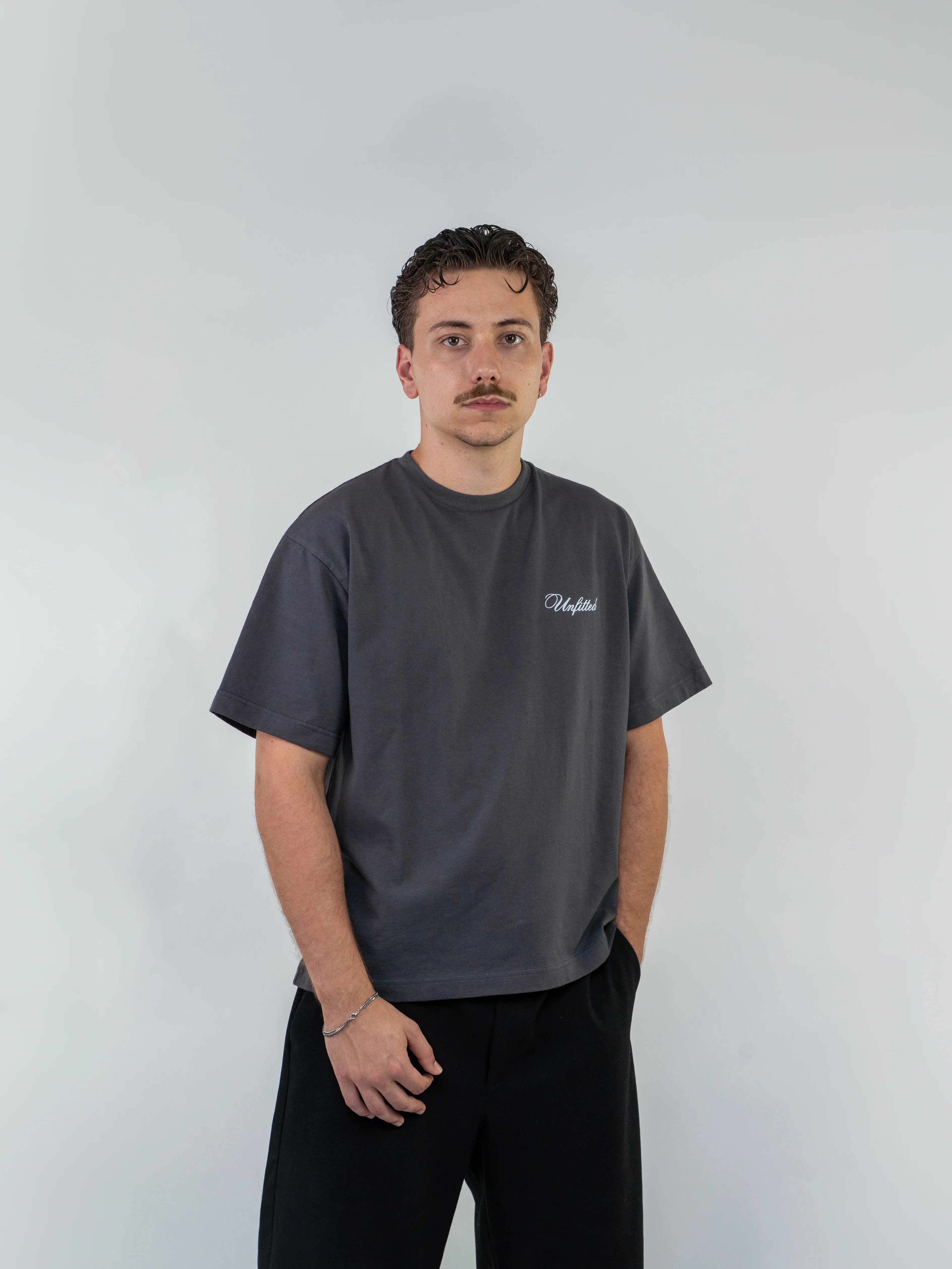 T-shirt Unfitted Unbroken Flowers Cinza Unfitted 