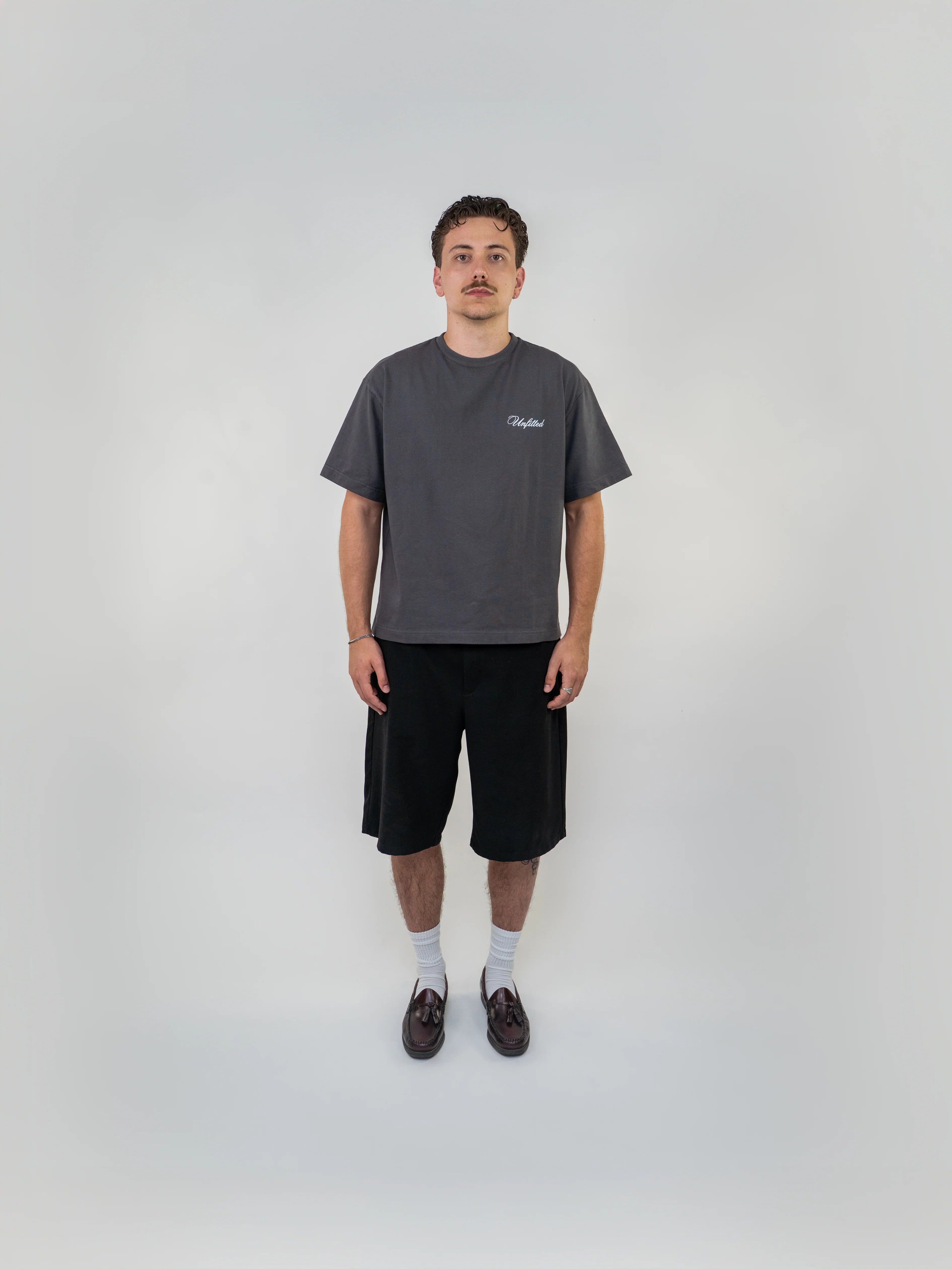 T-shirt Unfitted Unbroken Flowers Cinza Unfitted 