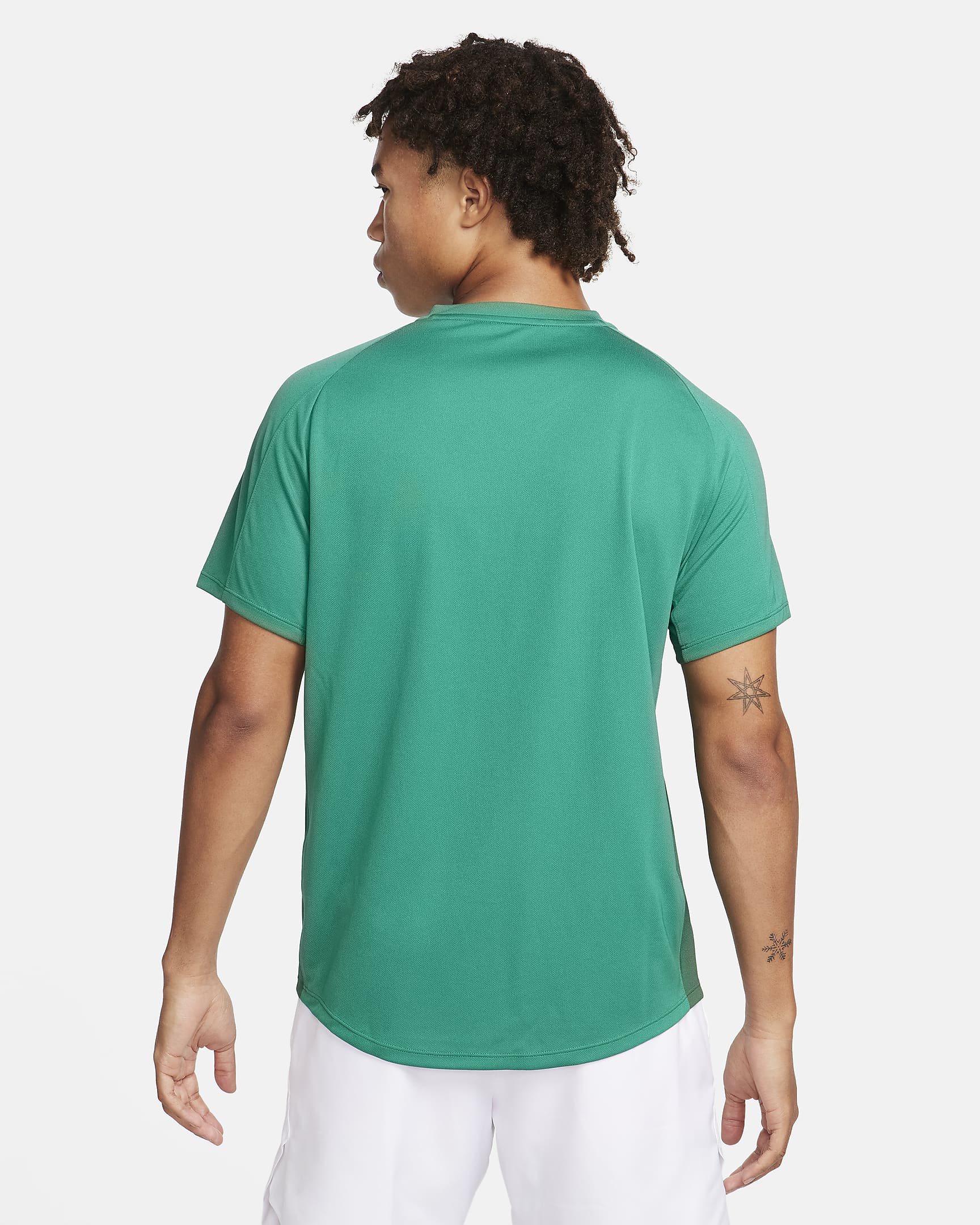 T-Shirt de Treino Nike Dri-Fit Victory Verde – imagem 2 – costas